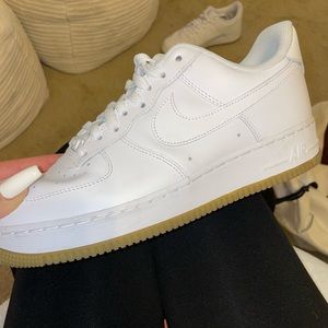 White/tan bottom nike Air Force 1’s. Men size 10